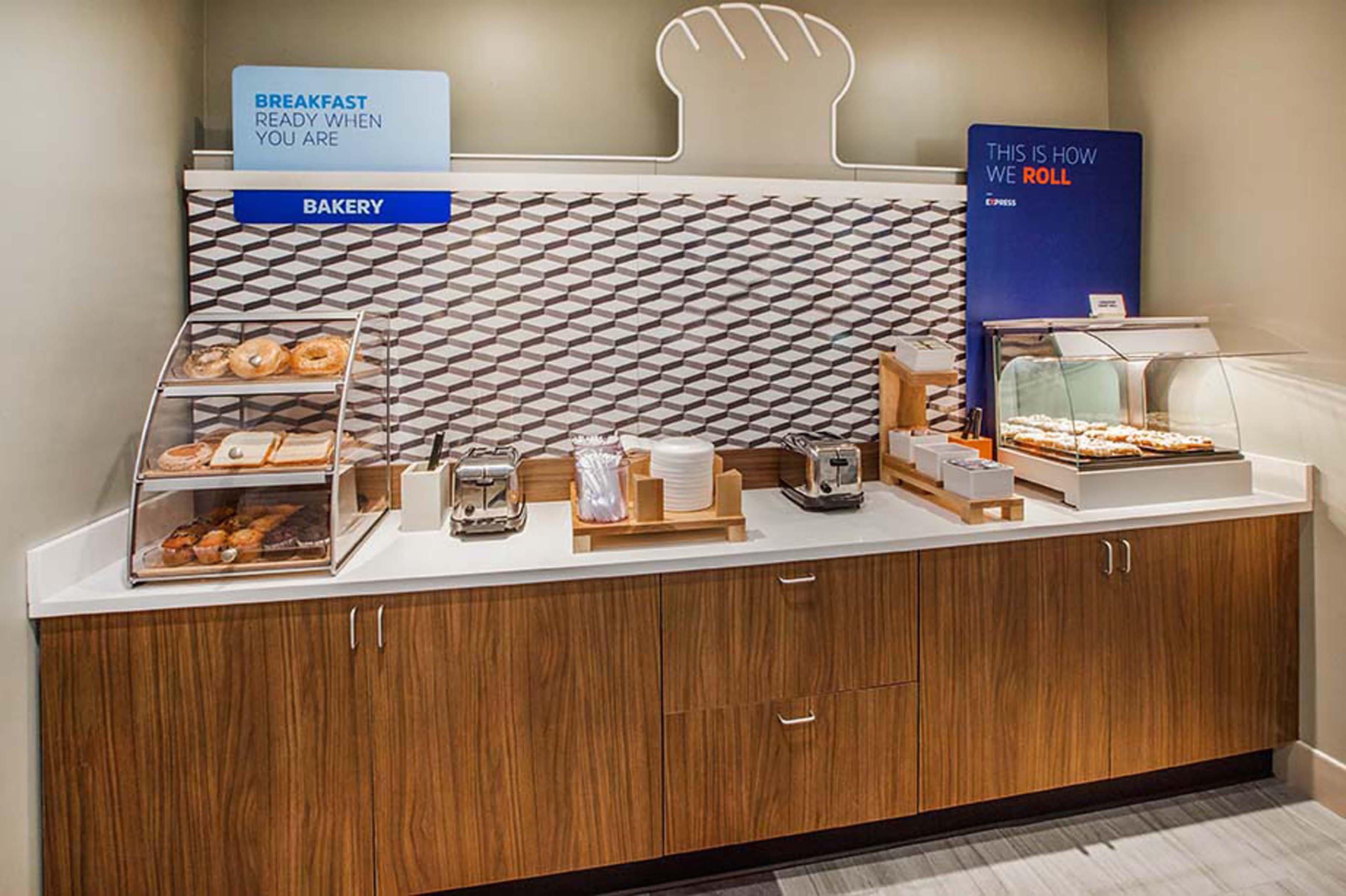 Holiday Inn Express - Atlanta-Kennesaw By Ihg Buitenkant foto